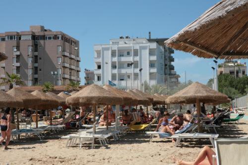 Hotel Mare Pesaro Kültér fotó