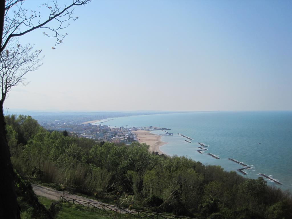 Hotel Mare Pesaro Kültér fotó